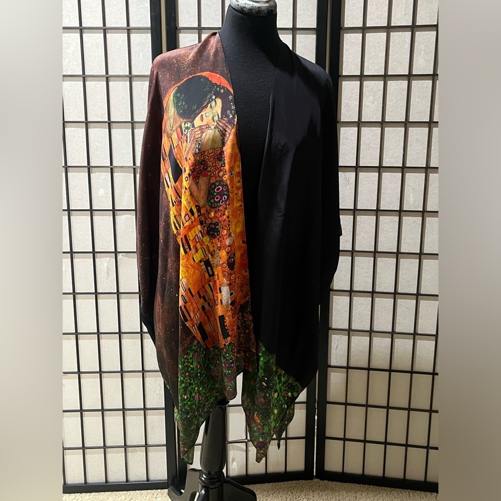 GUSTAV KIMT THE KISS, SILK KIMONO BY COCOON HOUSE, HANDMADE IN CHINA OS